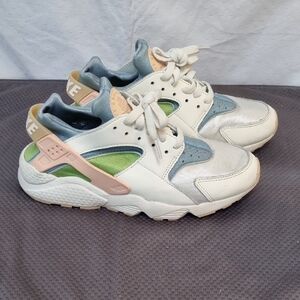 Nike Air Huarache - Pastel Multi-Color (Mint, Blue, Coral) - Women's